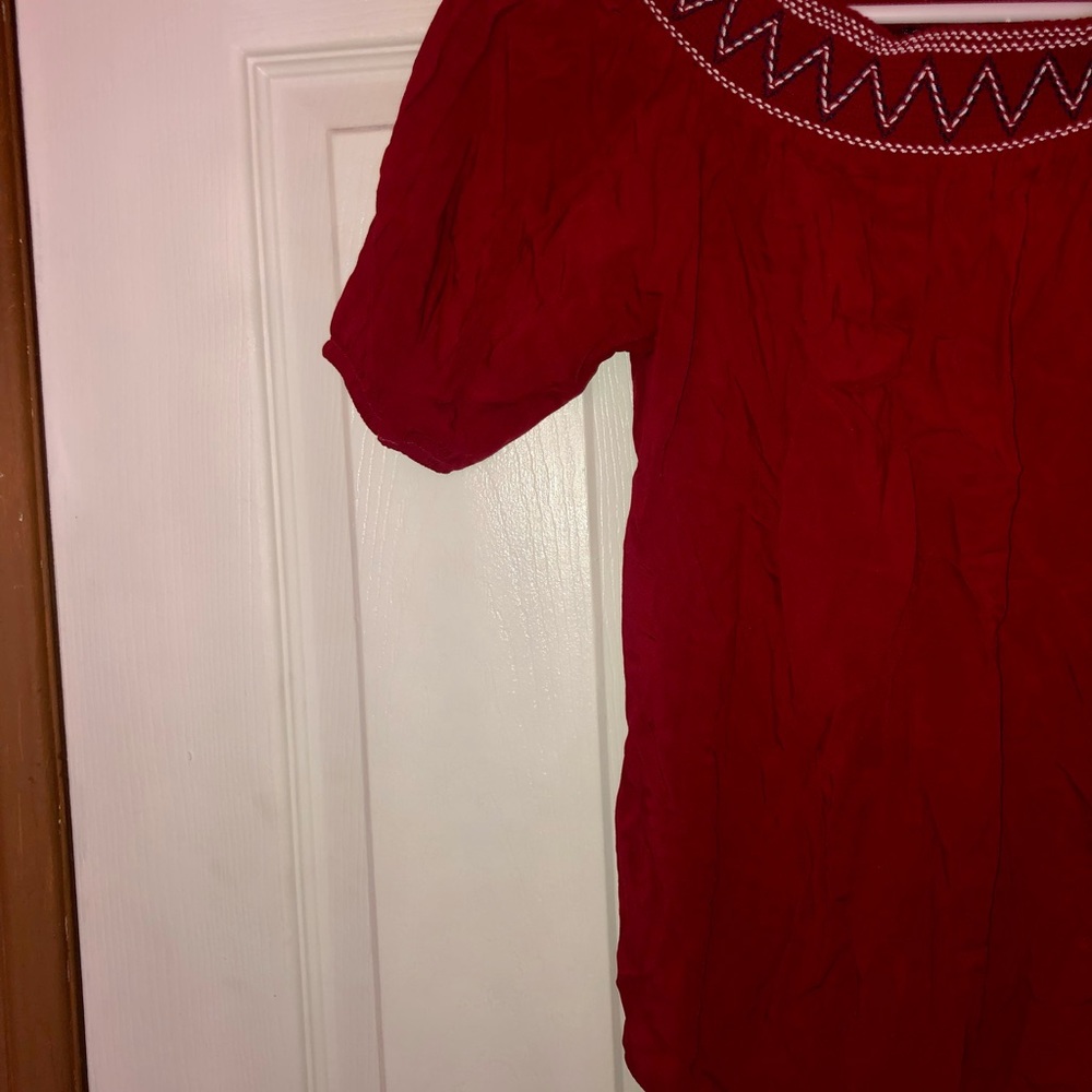 Red off shoulder - Picture 5 of 5